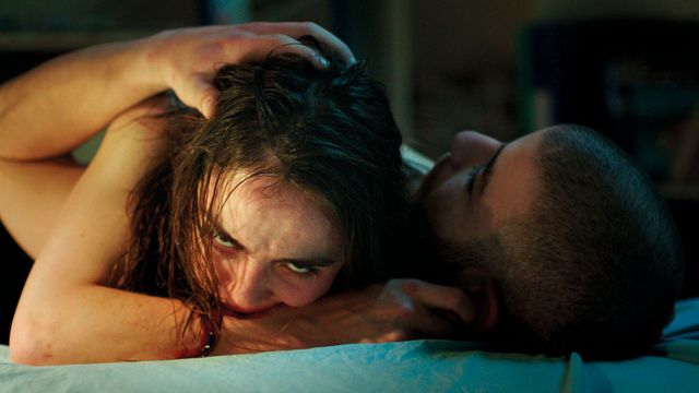 grave-de-julia-ducournau-avec-garance-marillier-1_5806763