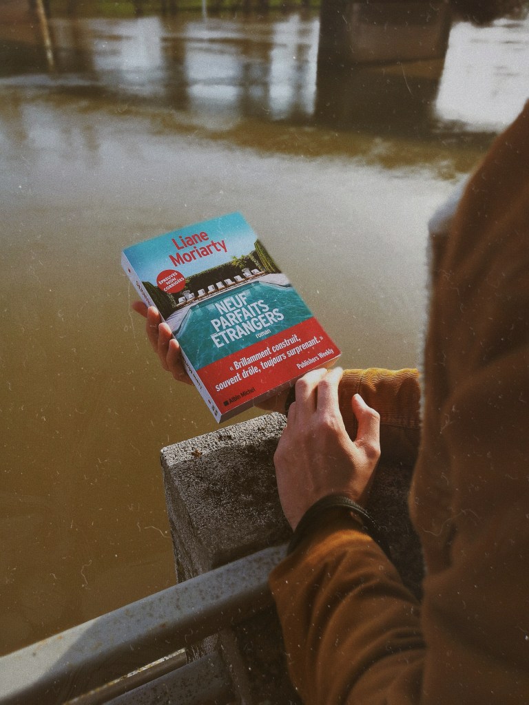 neuf-parfaits-etrangers-liane-moriarty