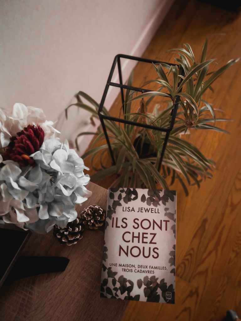 Avis sur le roman Ils sont chez nous de Lisa Jewell publié aux éditions Hauteville